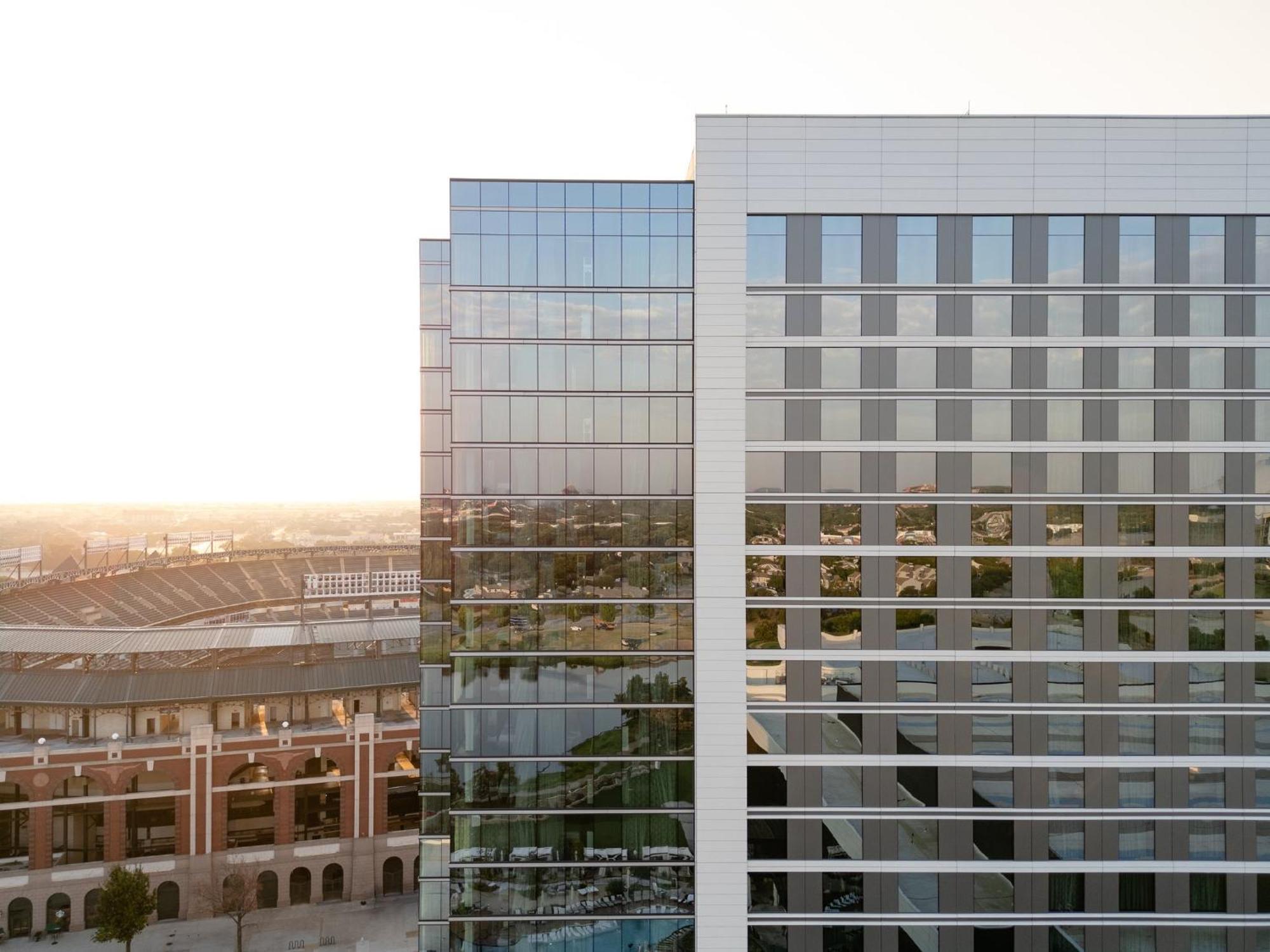 Loews Arlington Hotel ภายนอก รูปภาพ